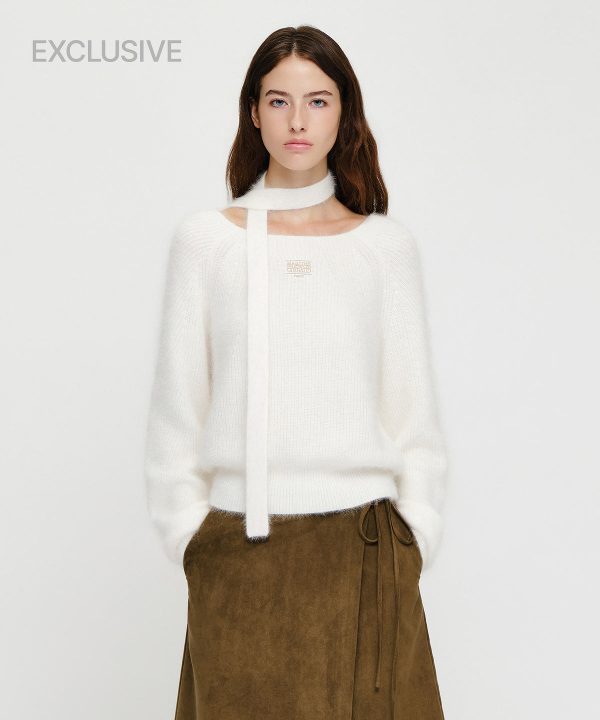 Marithe & Francois Girbaud - Premium Micro Classic Logo Angora Muffler Set Crop Knit (Ivory) product image 1 | TRAB K-Fashion Australia