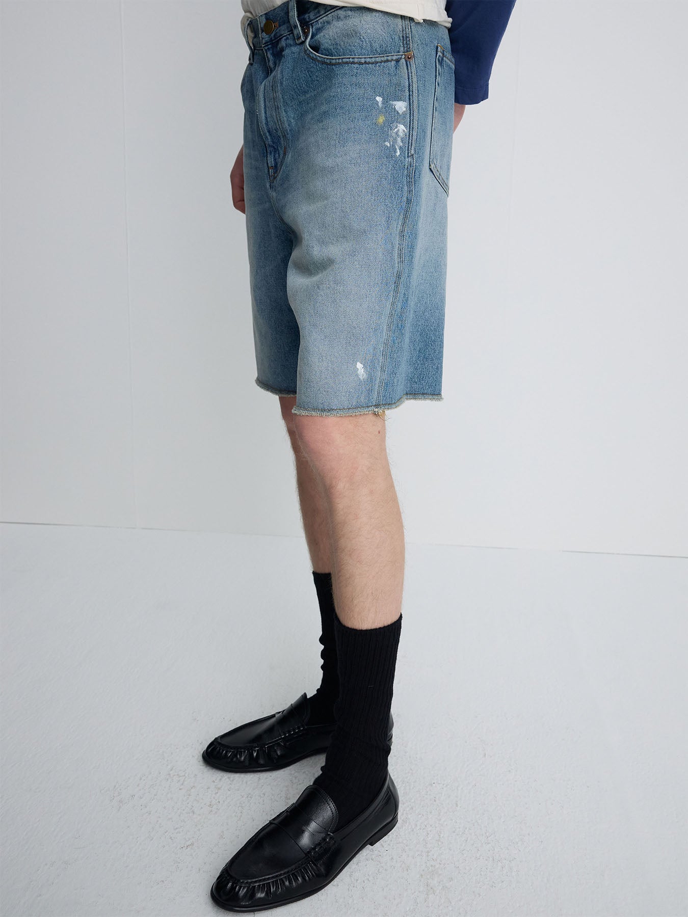 Tonywack - Hand-Painted Raw Hem Denim Shorts (Vintage Blue) product image 5 | TRAB K-Fashion Australia