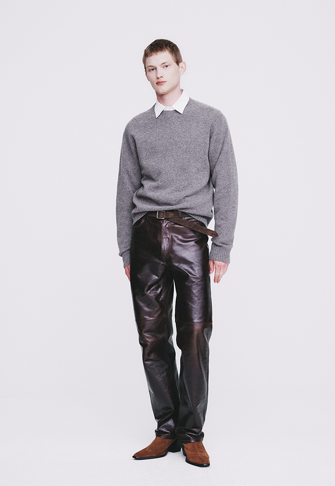 Tonywack - Cashmere Whole Garment Saddle Neck Sweater (Warm Grey) product image 5 | TRAB K-Fashion Australia