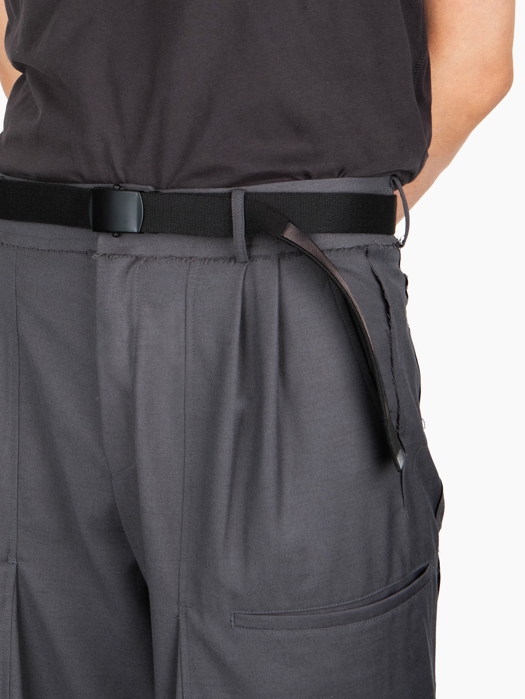 Jiyong Kim - Sun-Bleached Military Belt (Black) product image 2 | TRAB K-Fashion Australia