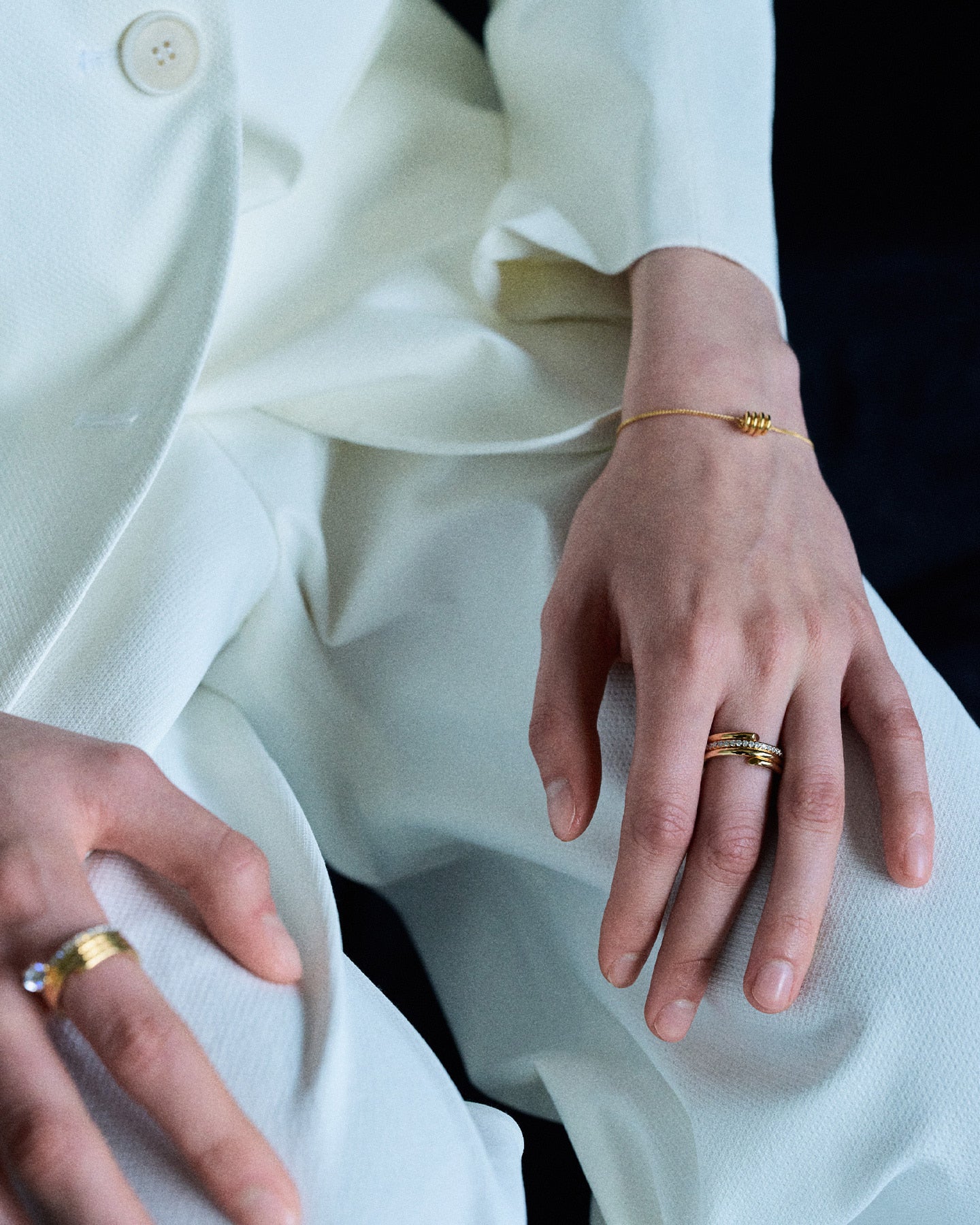 Numbering - Coil Spiral Pave Ring #8407 product image 1 | TRAB K-Fashion Australia