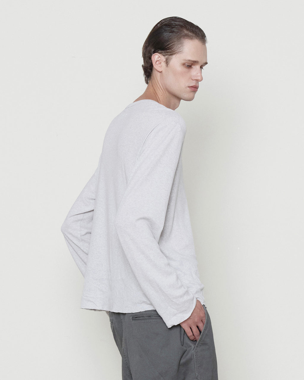 Brownyard - Cashmere Cut Off Long Sleeve (Light Grey) product image 3 | TRAB K-Fashion Australia