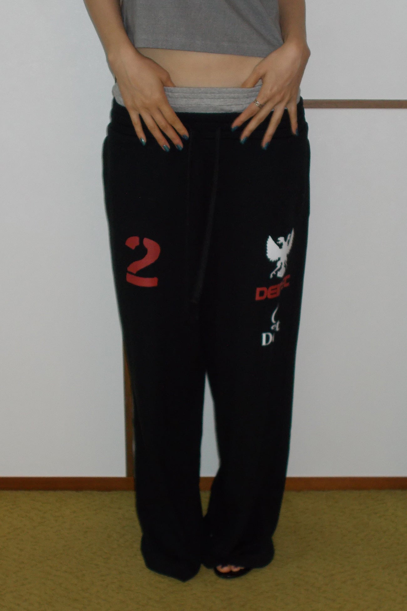 Deinet - Layered 2 Graphic Sweatpants (Black) product image 9 | TRAB K-Fashion Australia