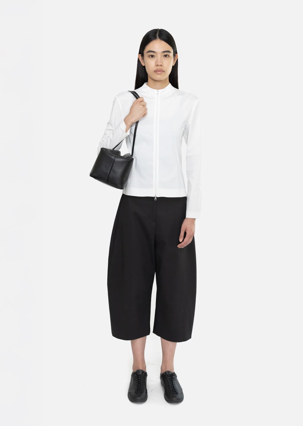 Amomento - Slim Fit Zip Up Jumper (White) product image 2 | TRAB K-Fashion Australia