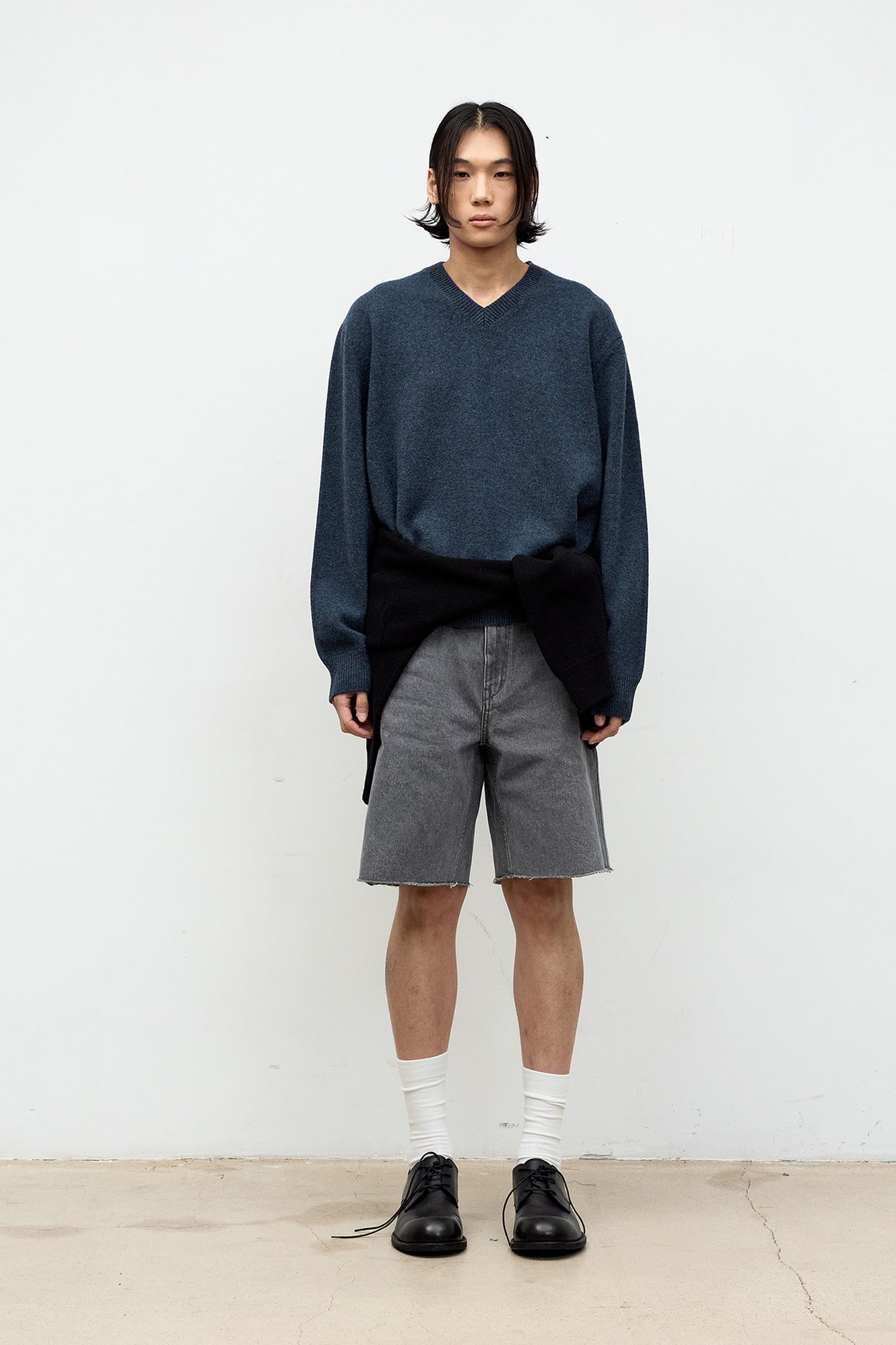 Coor - Wool V-Neck Sweater (Melange Blue) product image 2 | TRAB K-Fashion Australia