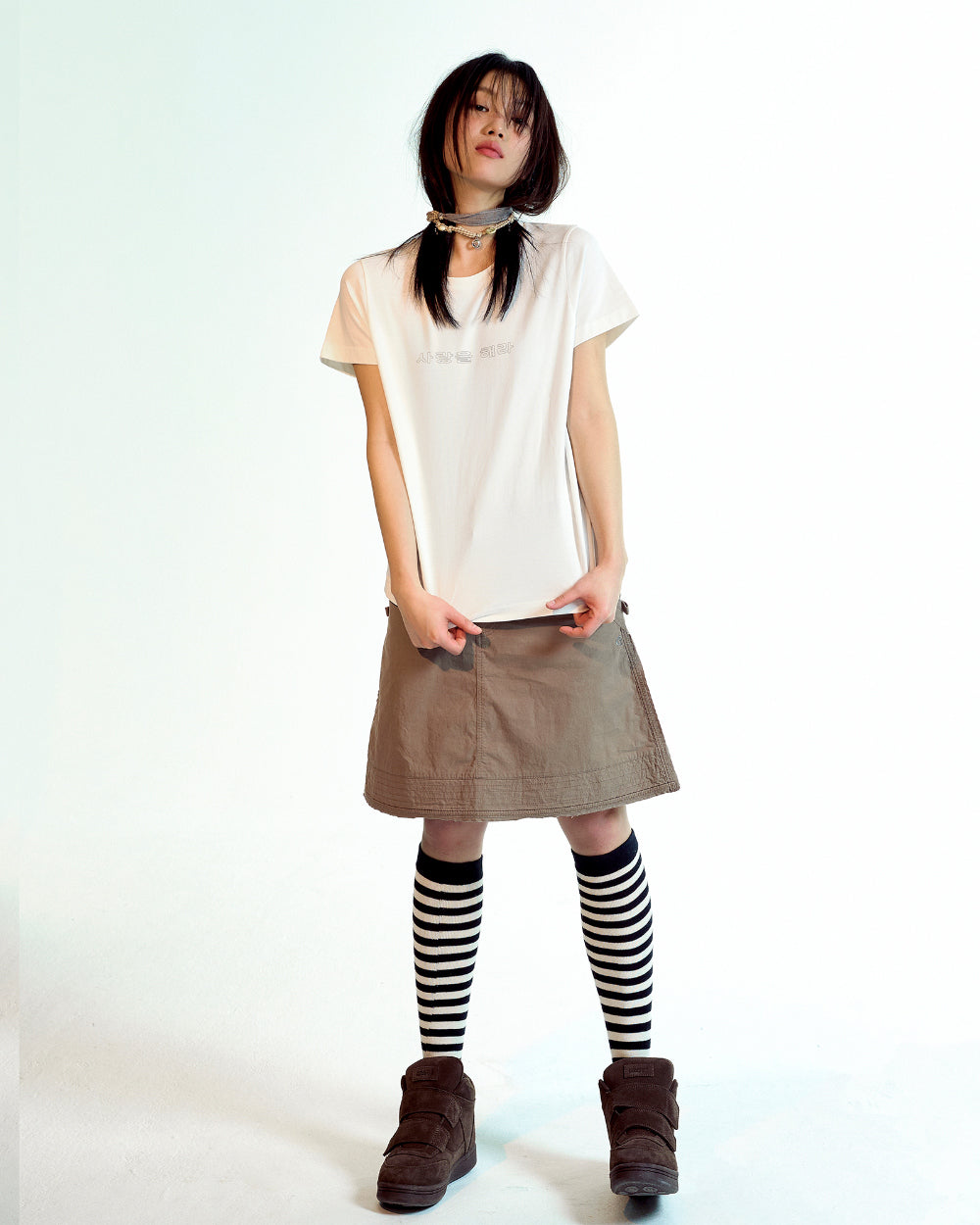 Coyseio - 사랑을 해라 T-Shirt (White) product image 3 | TRAB K-Fashion Australia
