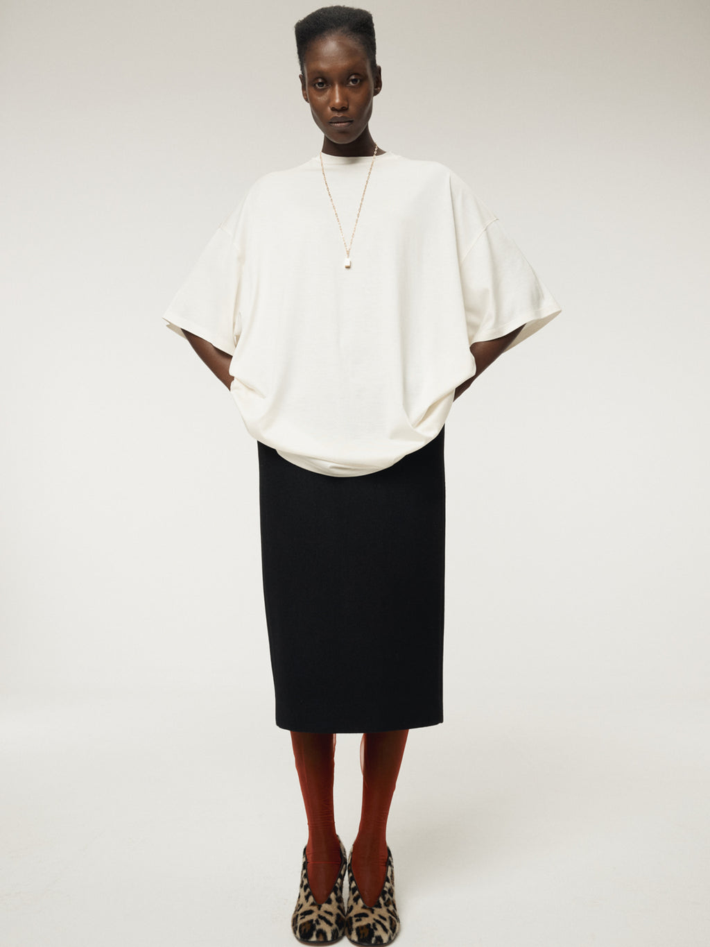 Recto - Fluid Oversized T-Shirt (Ivory) product image 9 | TRAB K-Fashion Australia