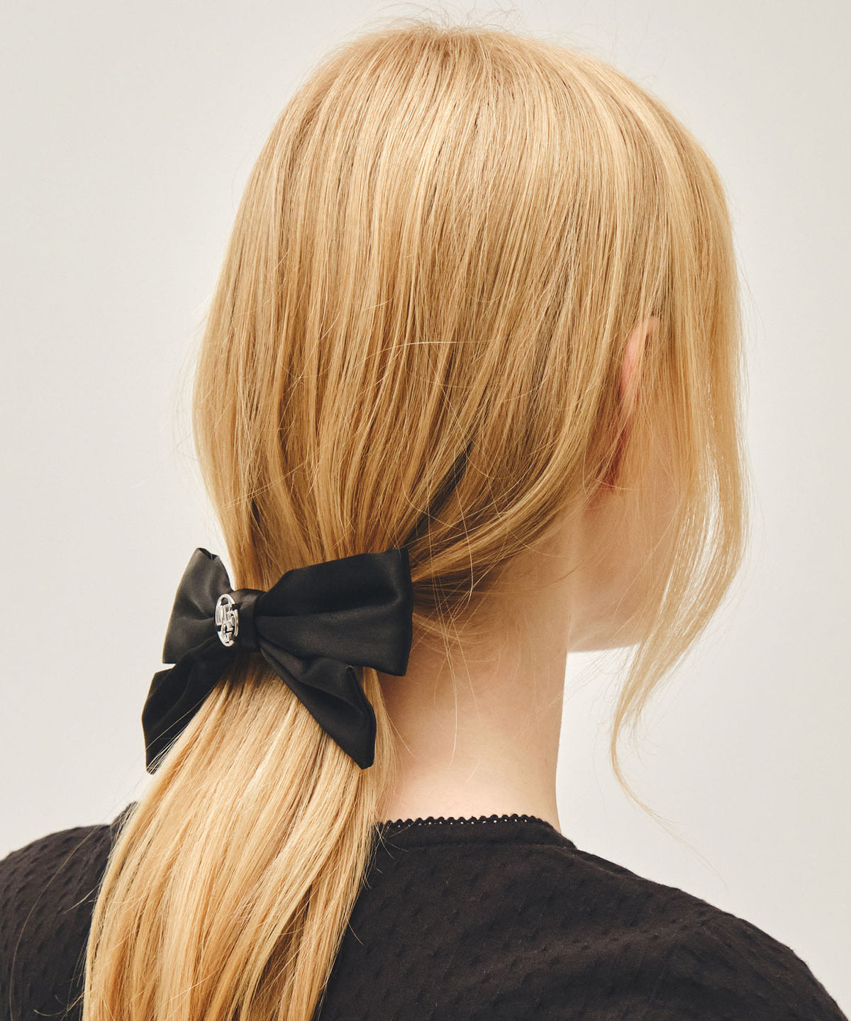 Marithe & Francois Girbaud - Circle Logo Ribbon Hair Pin (Black) product image 5 | TRAB K-Fashion Australia