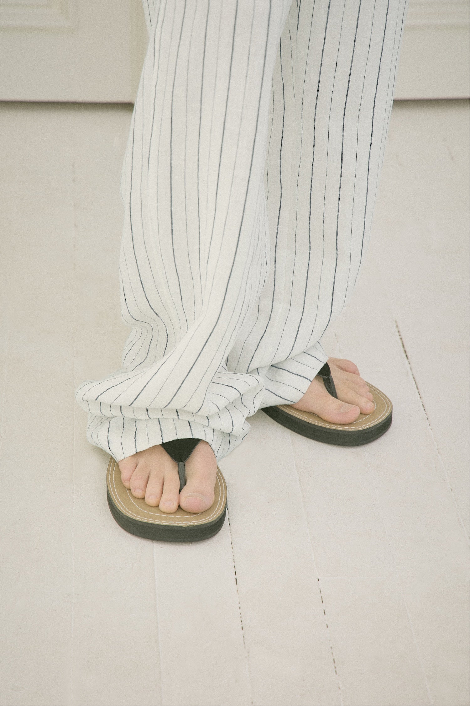 Stu - Stripe Linen Pants (White) product image 14 | TRAB K-Fashion Australia