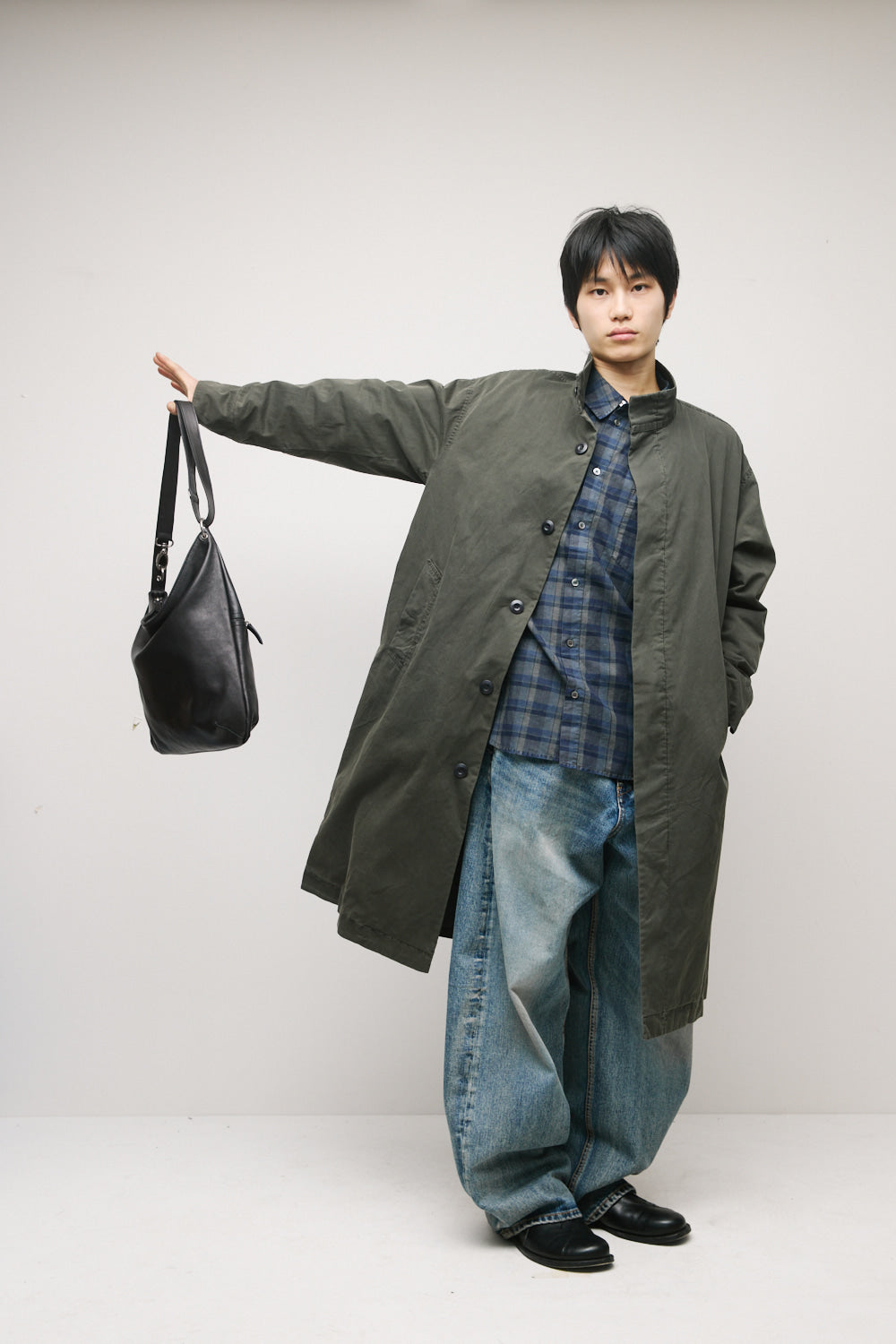 Hatchingroom - Archer Bag Lamb Skin (Black) product image 12 | TRAB K-Fashion Australia