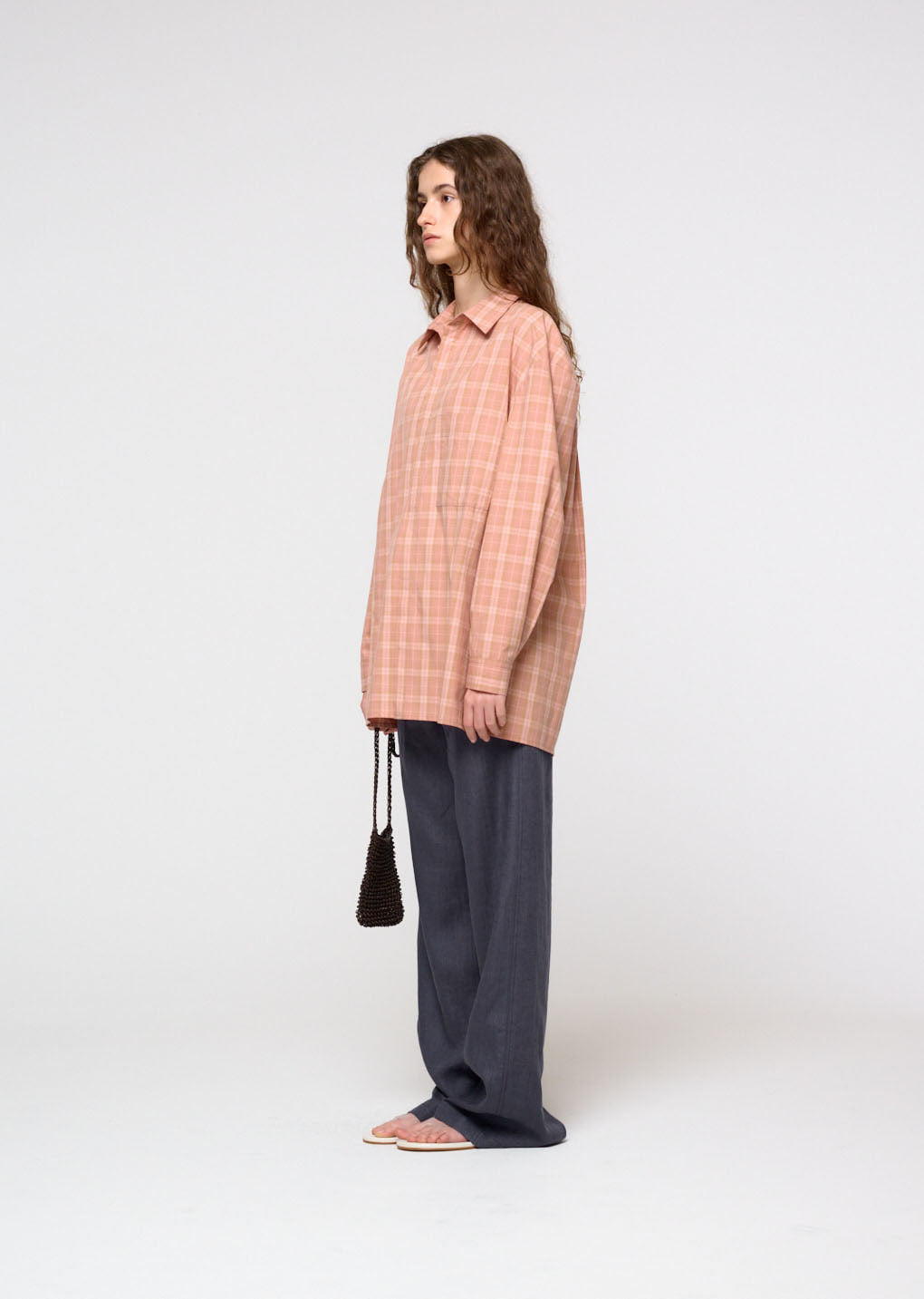 Amomento - Mini Handmade Leather Net Bag (Brown) product image 3 | TRAB K-Fashion Australia