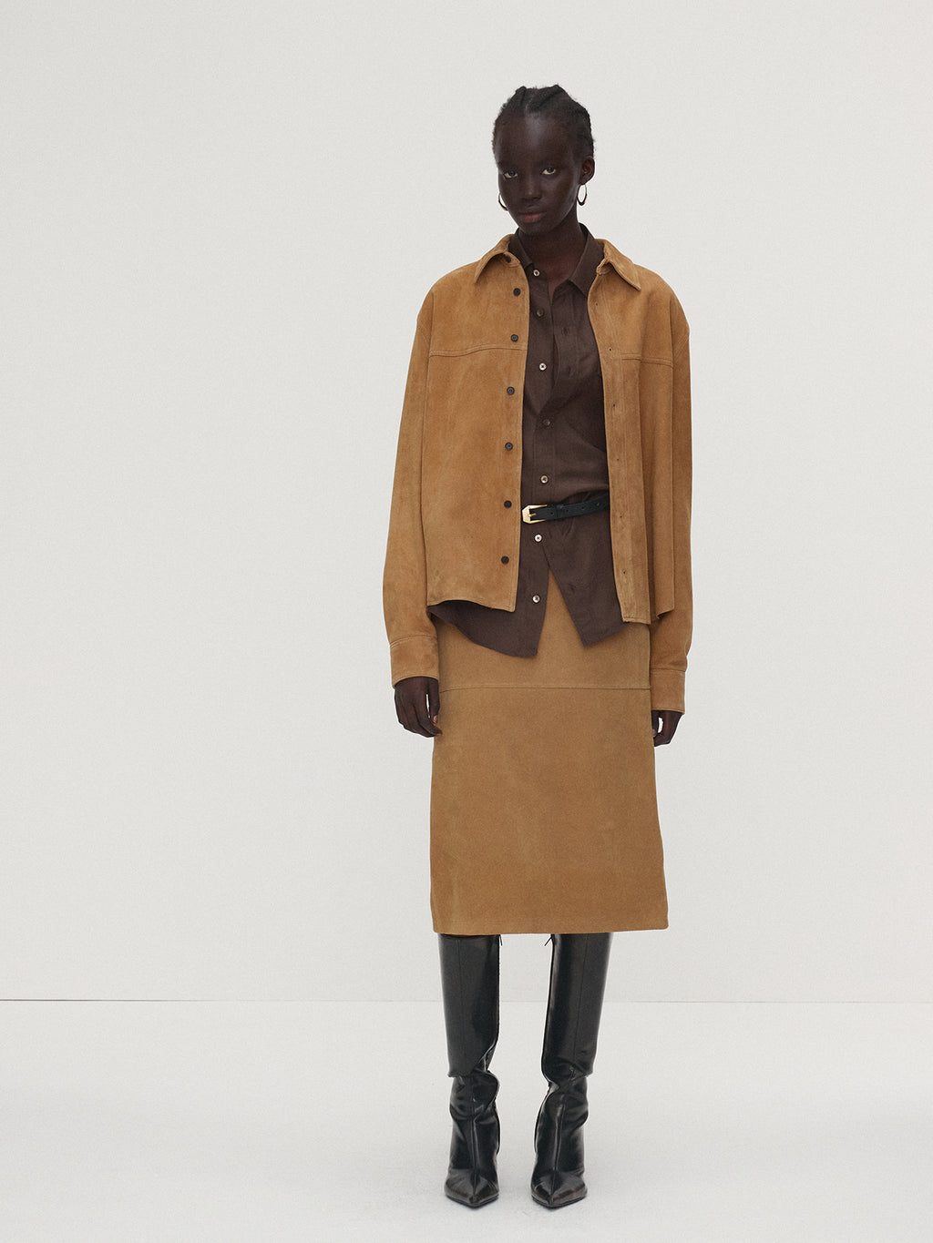 Tonywack - Suede Midi Skirt (Light Beige) product image 2 | TRAB K-Fashion Australia