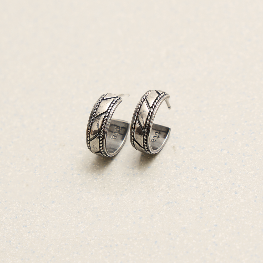 Towtow Archive - Loop Ring Earrings Silver Burnish (OC) product image 1 | TRAB K-Fashion Australia