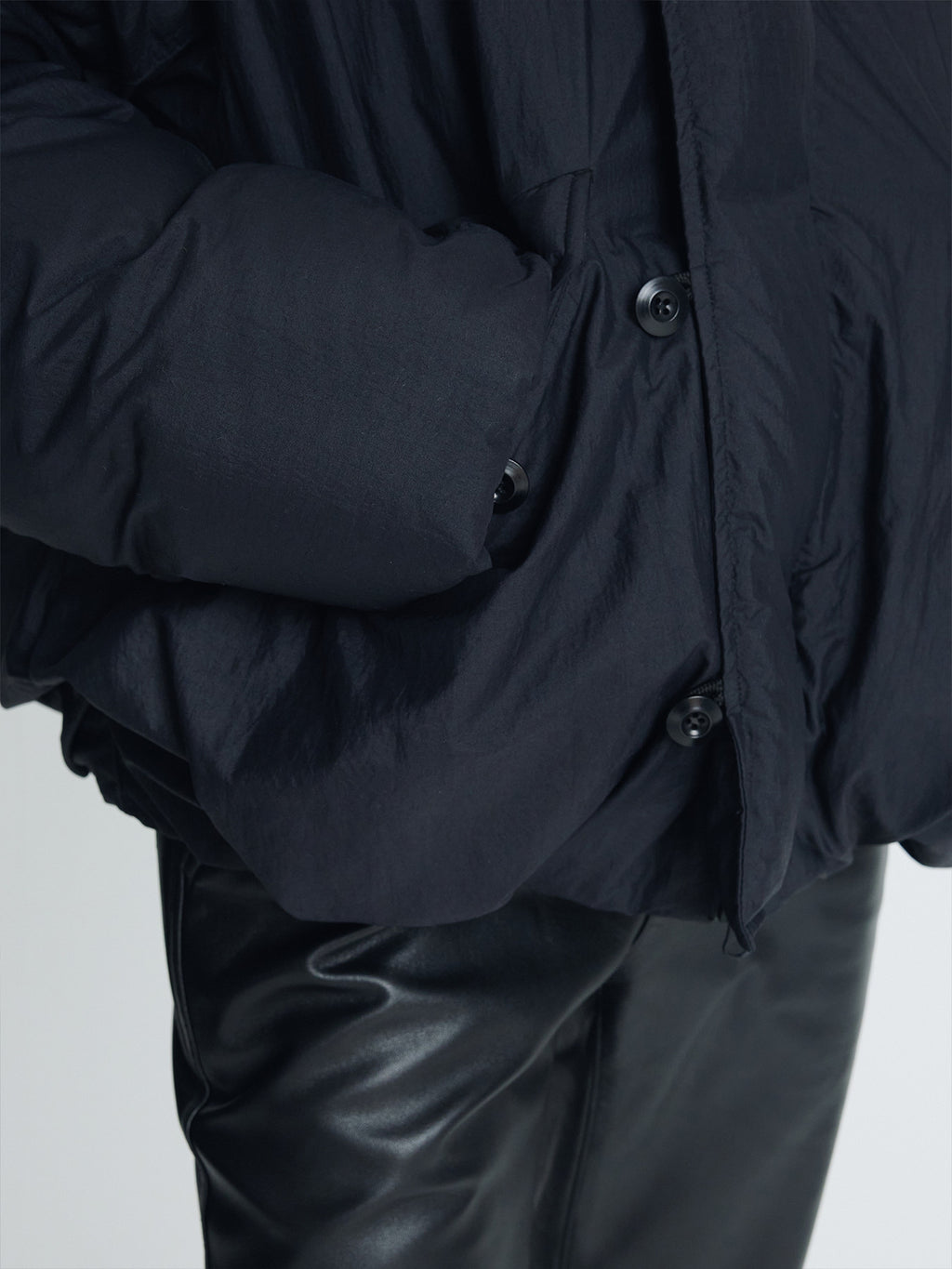 Tonywack - Shearling Collar Puffer Blouson (Black) product image 6 | TRAB K-Fashion Australia