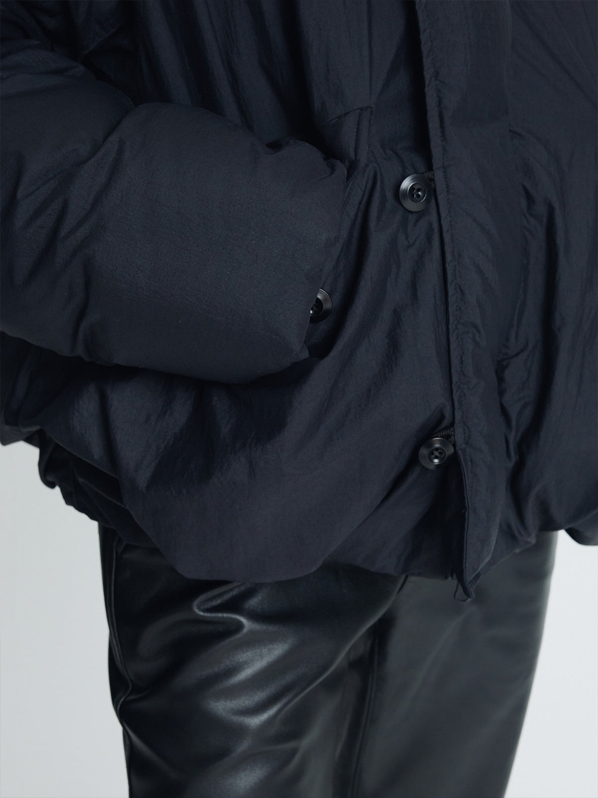 Tonywack - Shearling Collar Puffer Blouson (Black) product image 6 | TRAB K-Fashion Australia