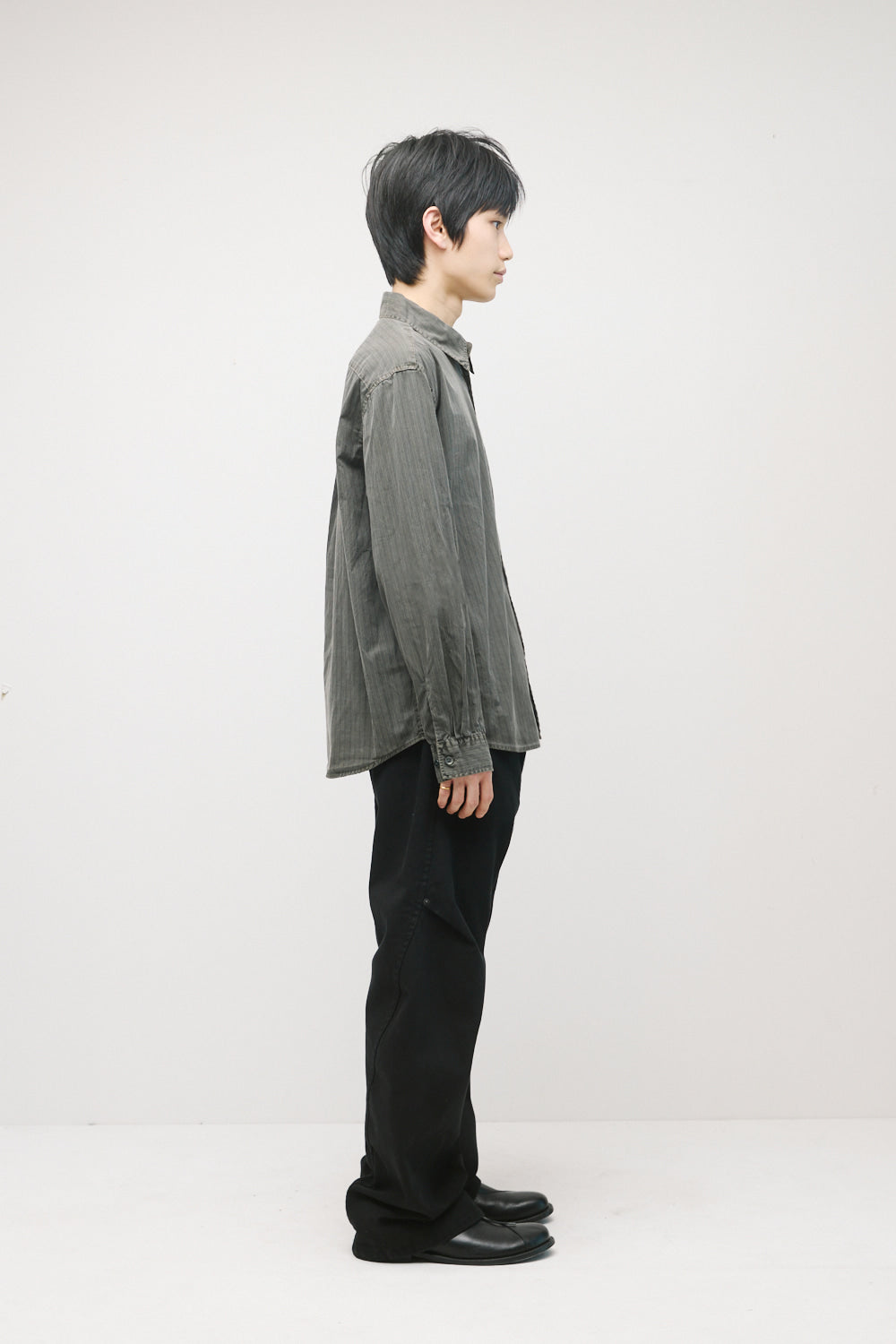 Hatchingroom - Museum Shirt Stripe (Dyed Khaki Grey) product image 4 | TRAB K-Fashion Australia