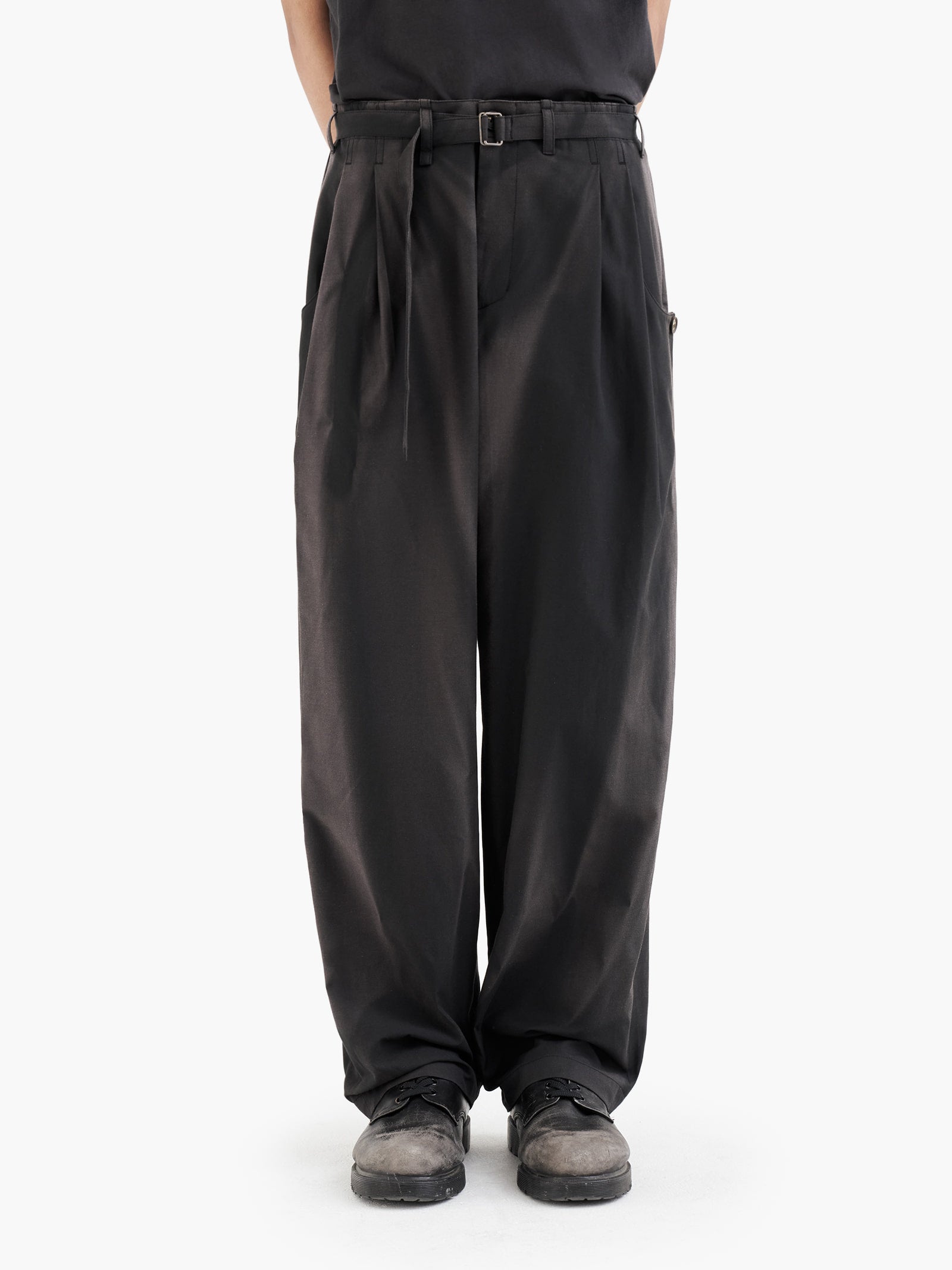 Jiyong Kim - Sun-Bleached Belted Wide Trousers (Black) product image 4 | TRAB K-Fashion Australia