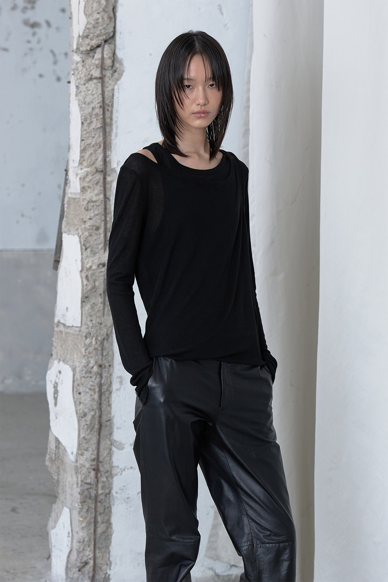 Deinet - Layered Long Sleeve (Black) product image 7 | TRAB K-Fashion Australia