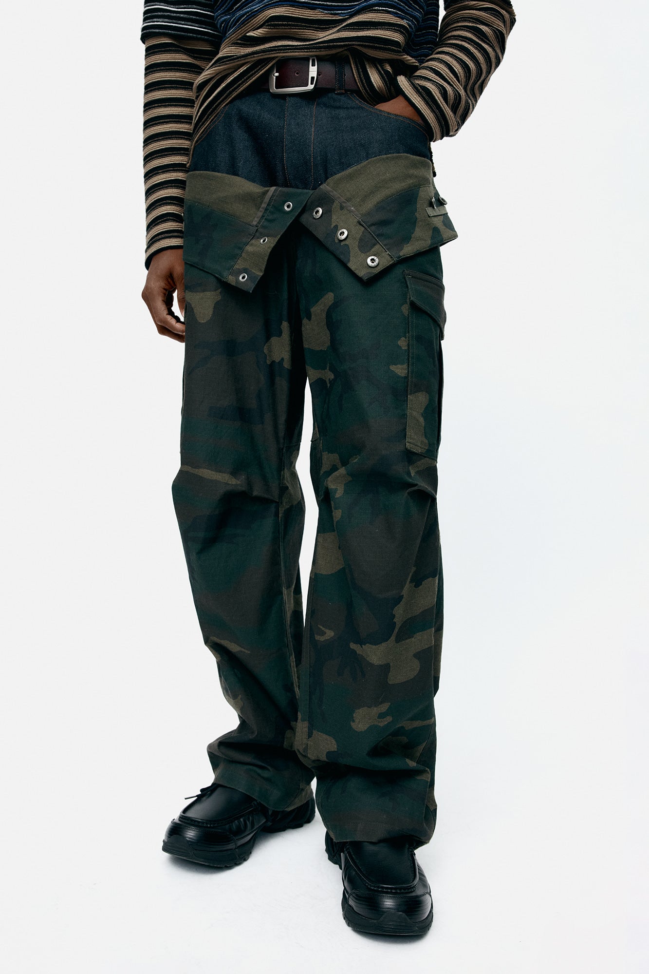Andersson Bell - Unisex Camouflage Double Waist Work Wide-Leg Jeans (Navy/Green) product image 4 | TRAB K-Fashion Australia