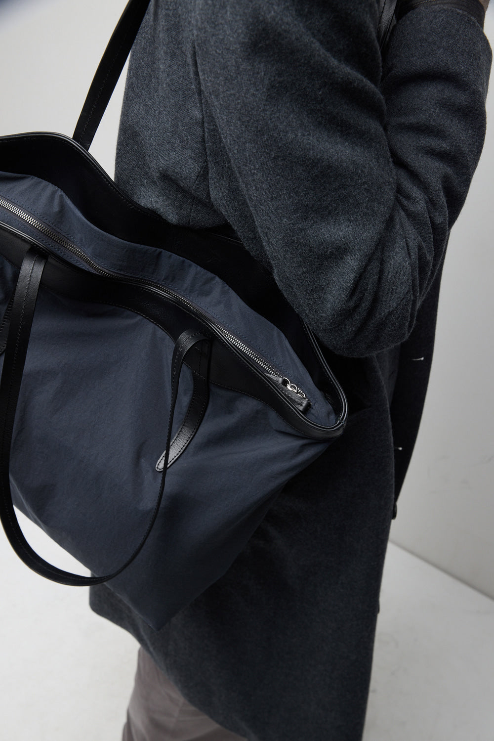 Hatchingroom - Arrow Tote Pig (Dyed Dark Navy) product image 11 | TRAB K-Fashion Australia