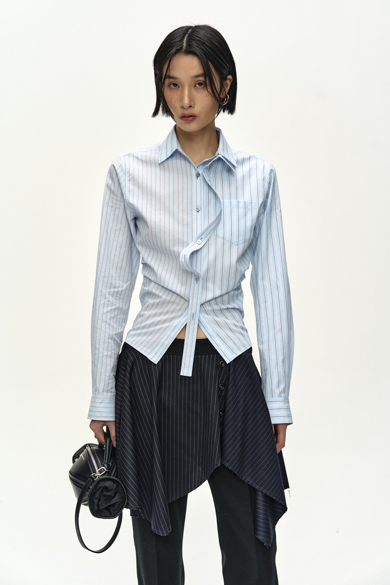 Andersson Bell - Asymmetric Wrap Skirt-Layered Bootcut Trousers (navy/black) (Navy/Black) product image 4 | TRAB K-Fashion Australia