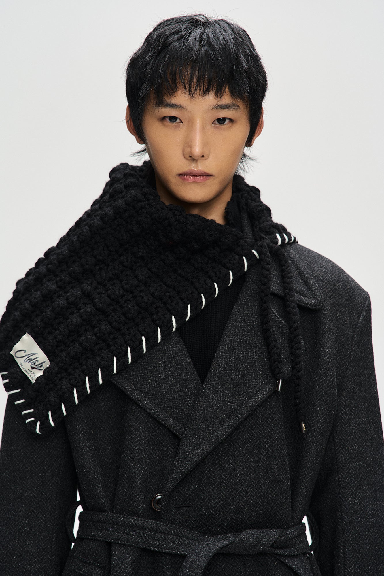 Andersson Bell - Chunky Wool-Blend Hand Knitted Scarf (Black) product image 3 | TRAB K-Fashion Australia