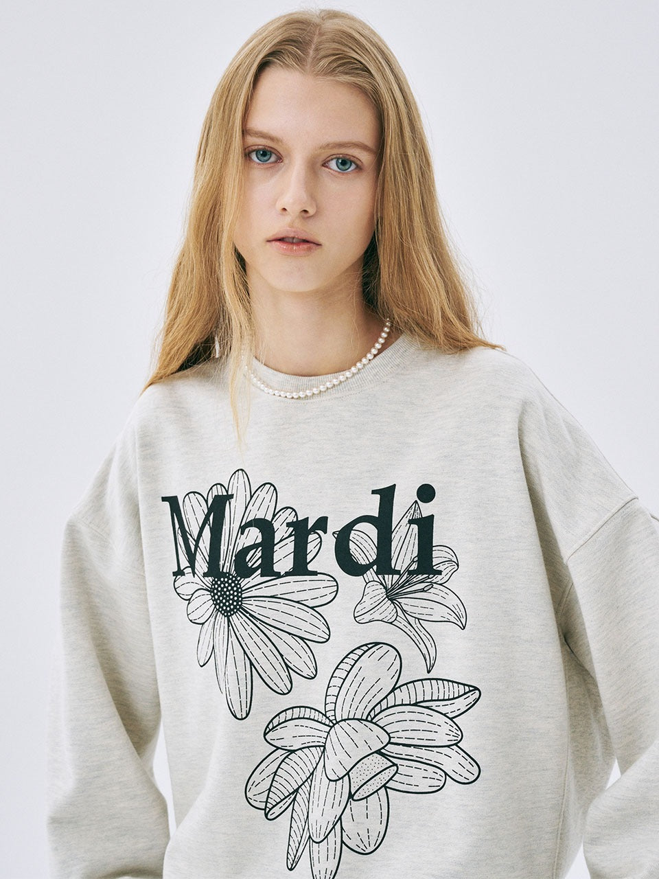 Mardi Mercredi - Sweatshirt Triple Flower (Oatmeal Black) product image 1 | TRAB K-Fashion Australia