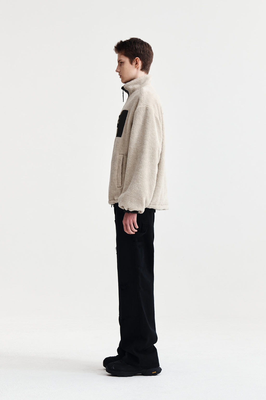 Matin Kim - Reversible Sherpa Zip Up (Light Beige) product image 16 | TRAB K-Fashion Australia