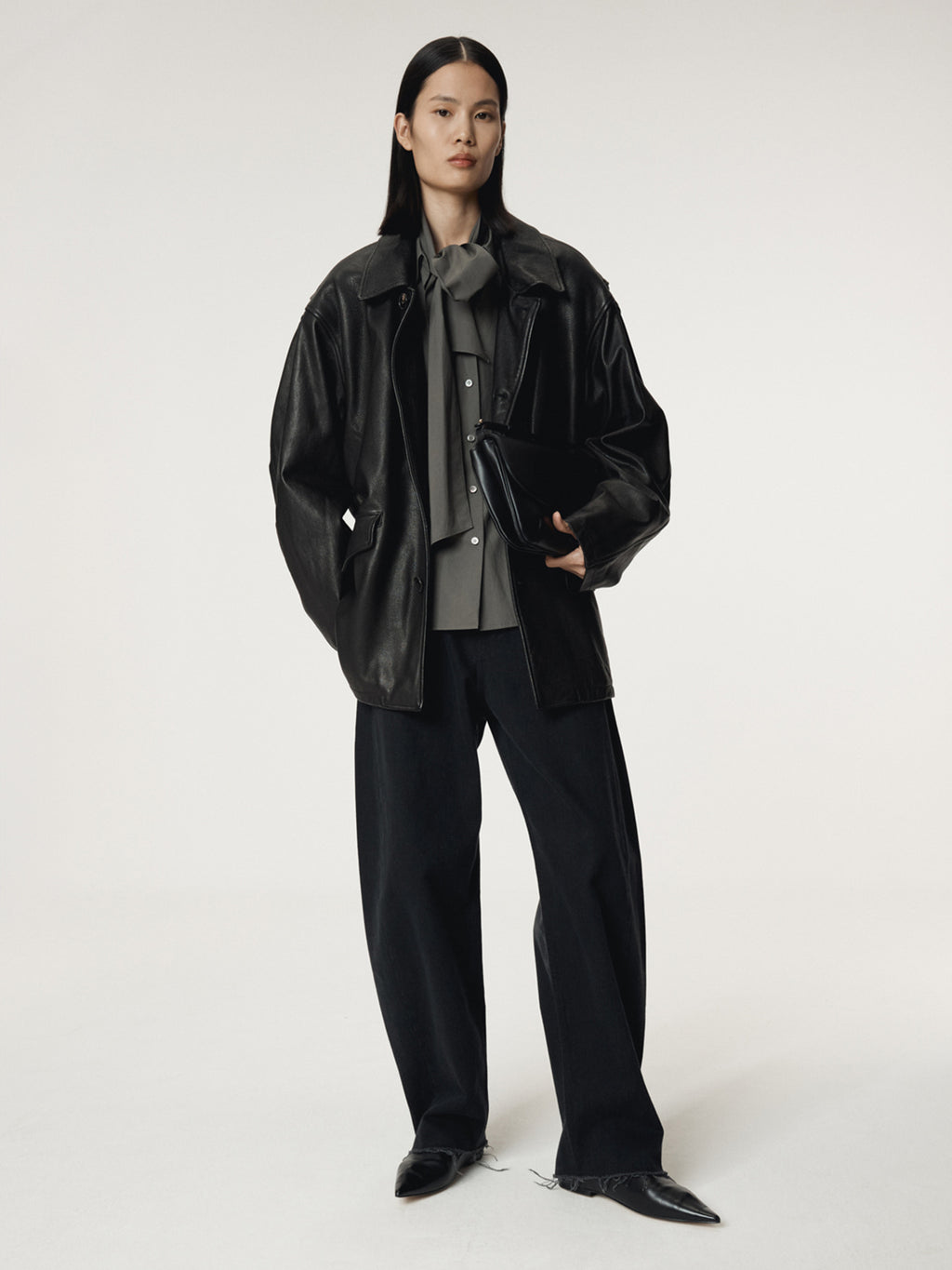 Recto - 90S High-Rise Curved Leg Jeans (Black) product image 7 | TRAB K-Fashion Australia