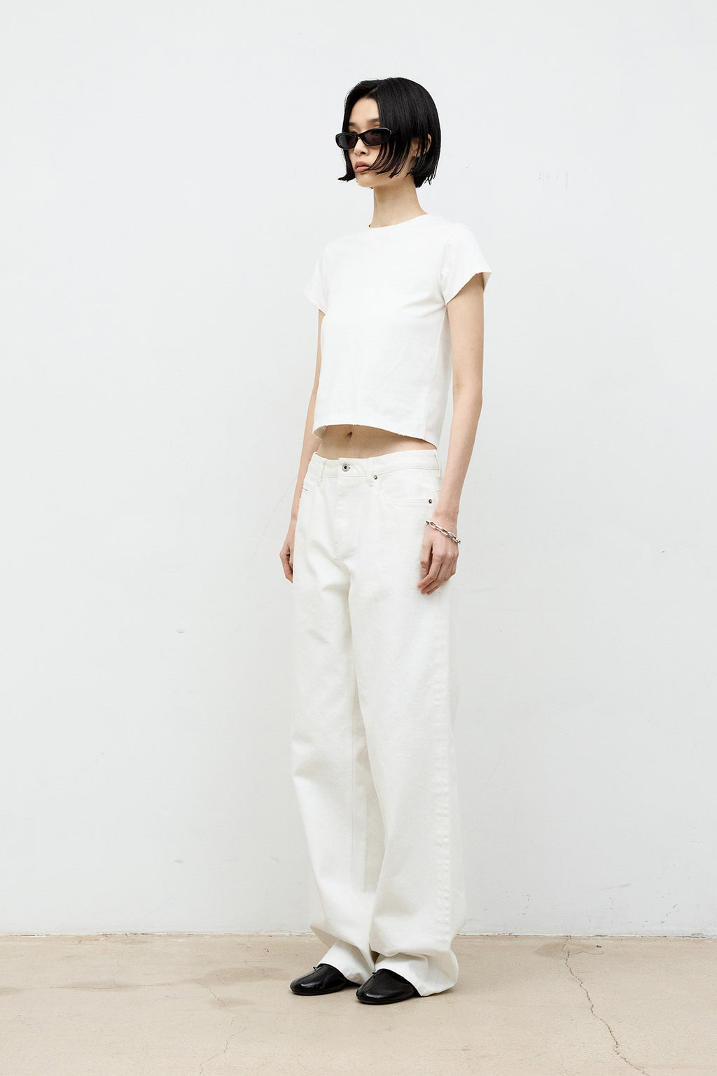 Coor - Damages Point T-Shirt (White) product image 3 | TRAB K-Fashion Australia