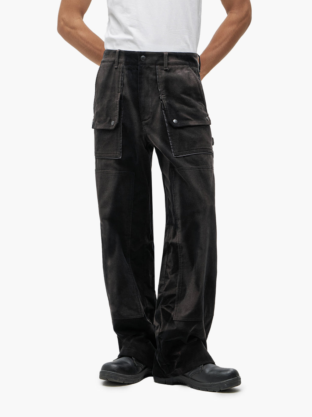 Jiyong Kim - Sun-Bleached Double-Knee Trousers (Black) product image 3 | TRAB K-Fashion Australia