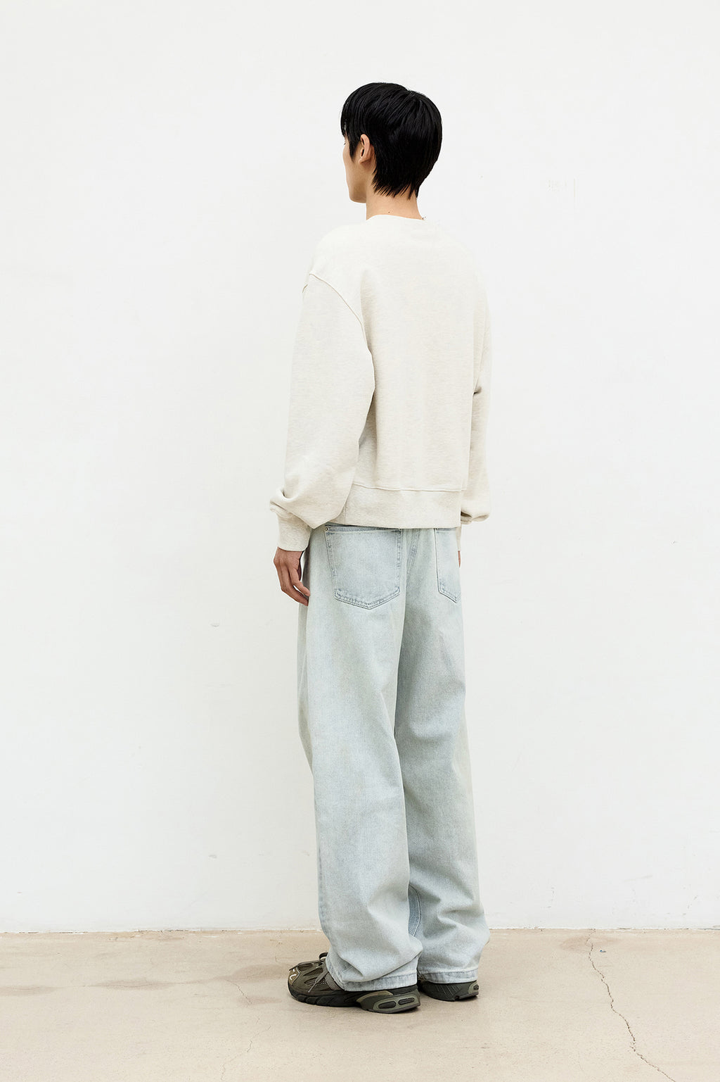 Coor - V Stitch Short Sweat Shirt (Melange Gray) product image 4 | TRAB K-Fashion Australia