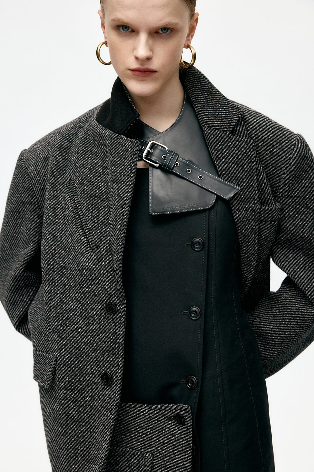 Andersson Bell - Unisex Leather Slash Scarf (Black) product image 1 | TRAB K-Fashion Australia