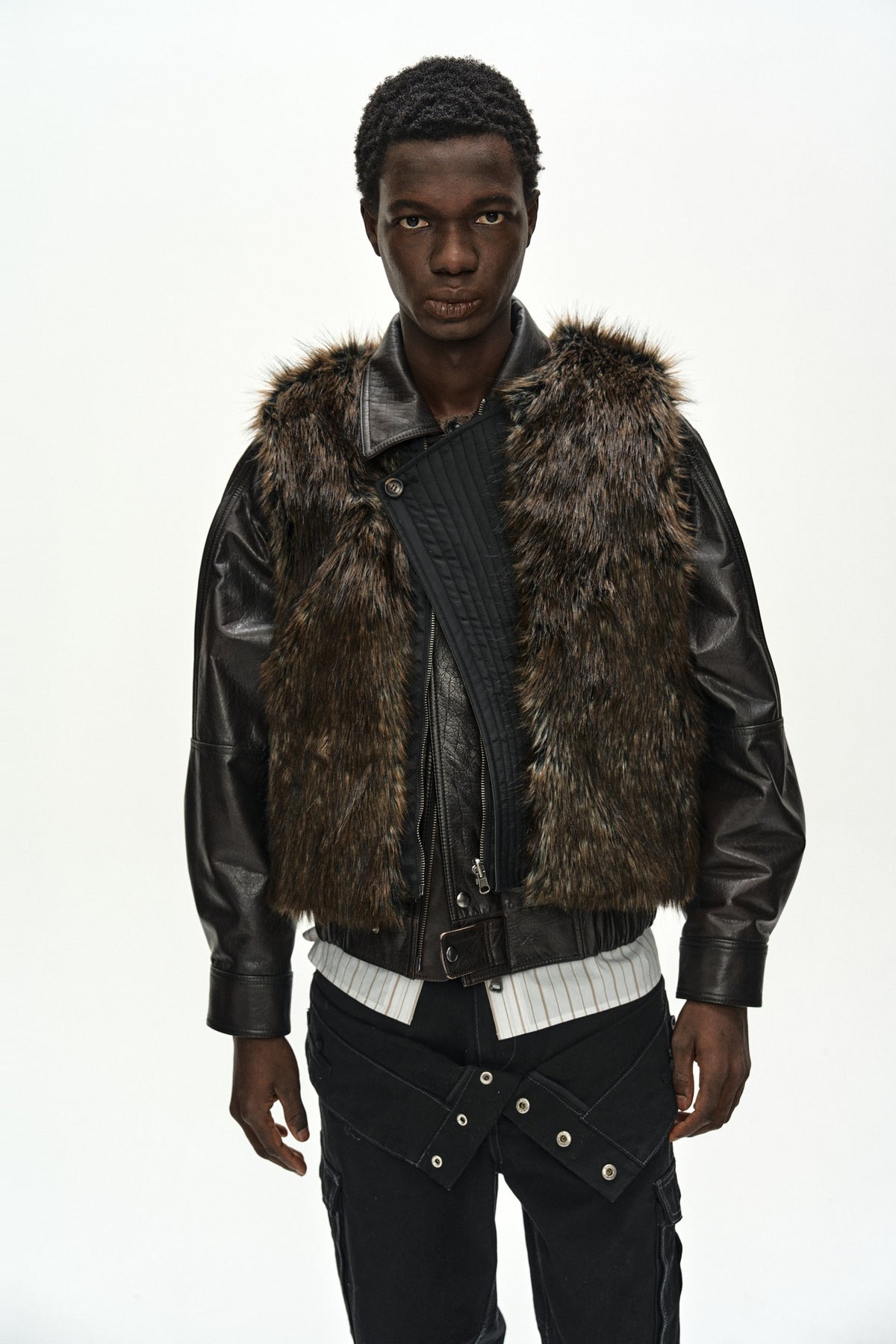 Andersson Bell - Unisex Curved Placket Reversible Vest (Brown/Khaki) product image 9 | TRAB K-Fashion Australia