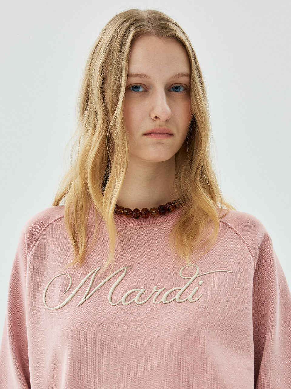 Mardi Mercredi - Sweatshirt Raglan Script Logo Needlework (Pink Cream) product image 1 | TRAB K-Fashion Australia