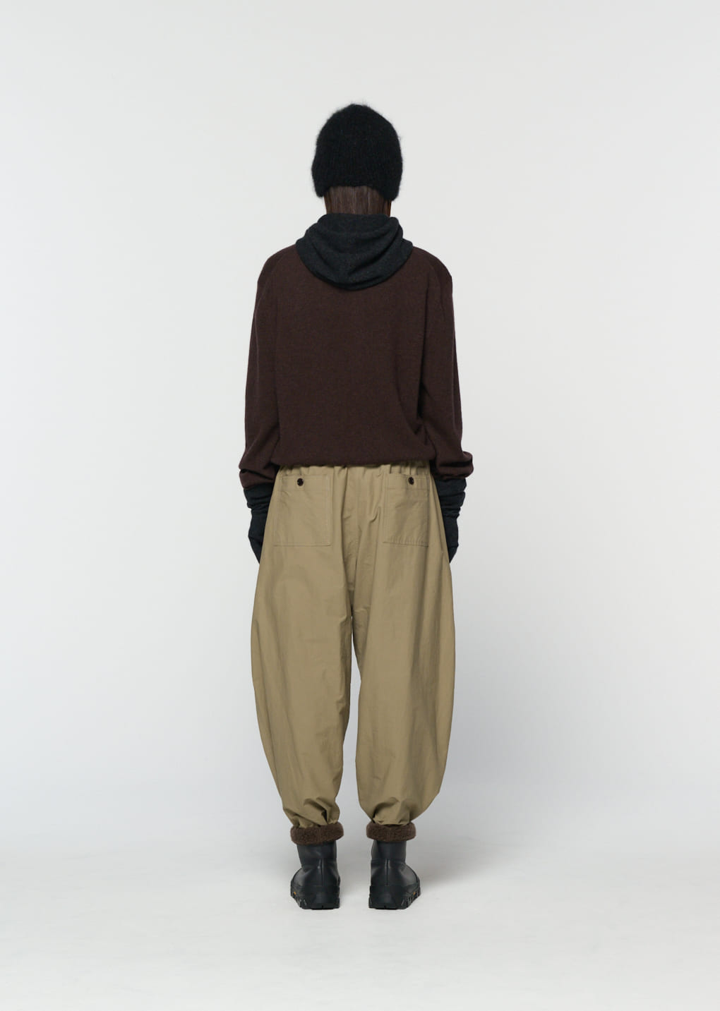 Amomento - drawstring curved pants (Khaki) product image 4 | TRAB K-Fashion Australia