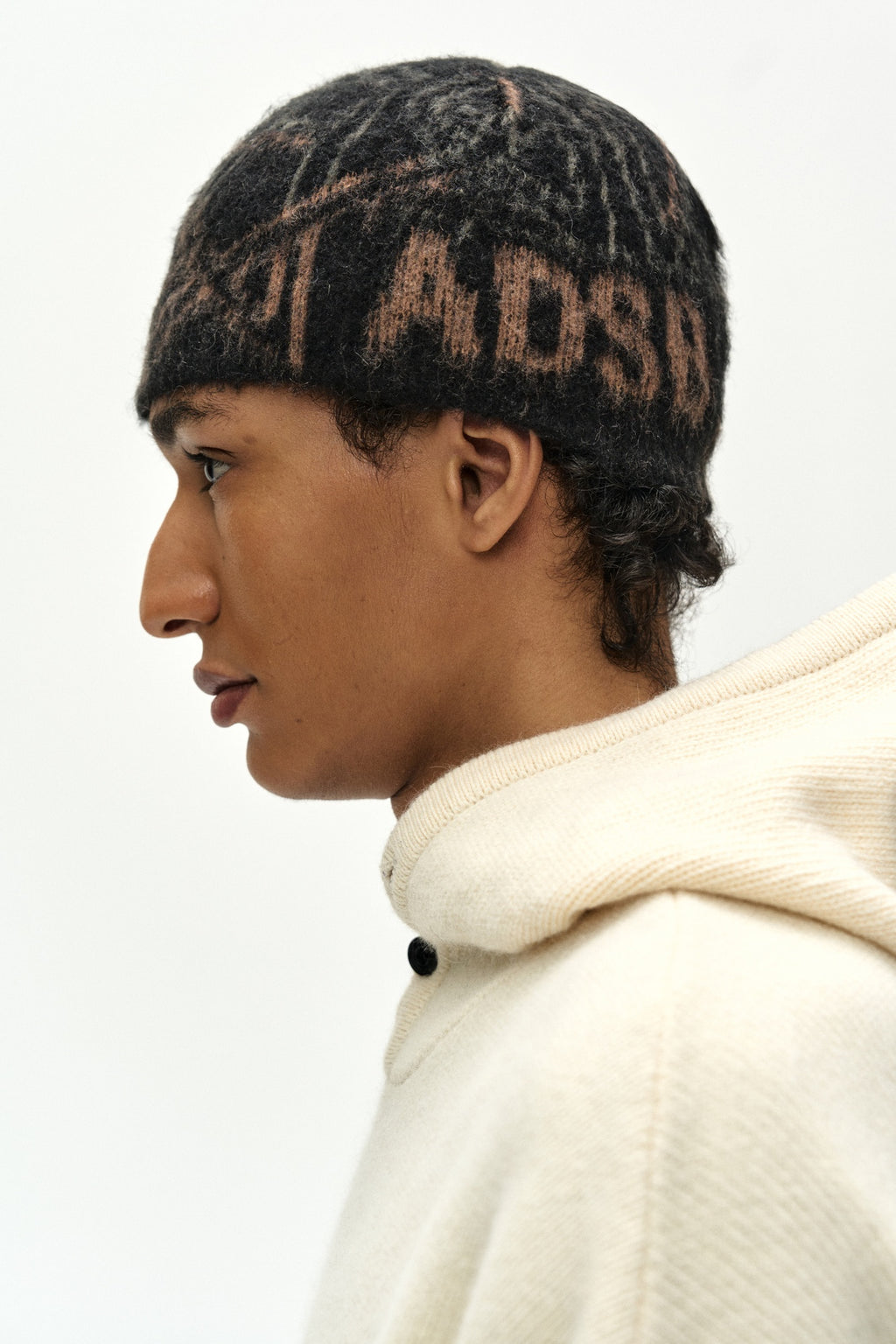 Andersson Bell - Unisex Adsb Geometric Wool Beanie (black/beige) (Black/Beige) product image 5 | TRAB K-Fashion Australia