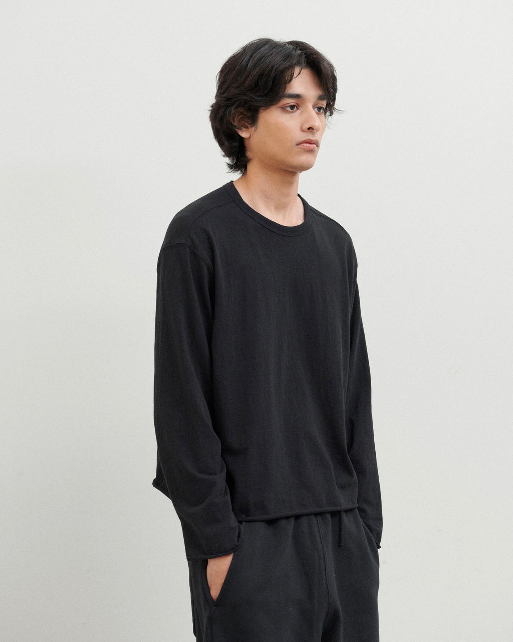 Brownyard - Cut Off Long Sleeve (Black) product image 2 | TRAB K-Fashion Australia