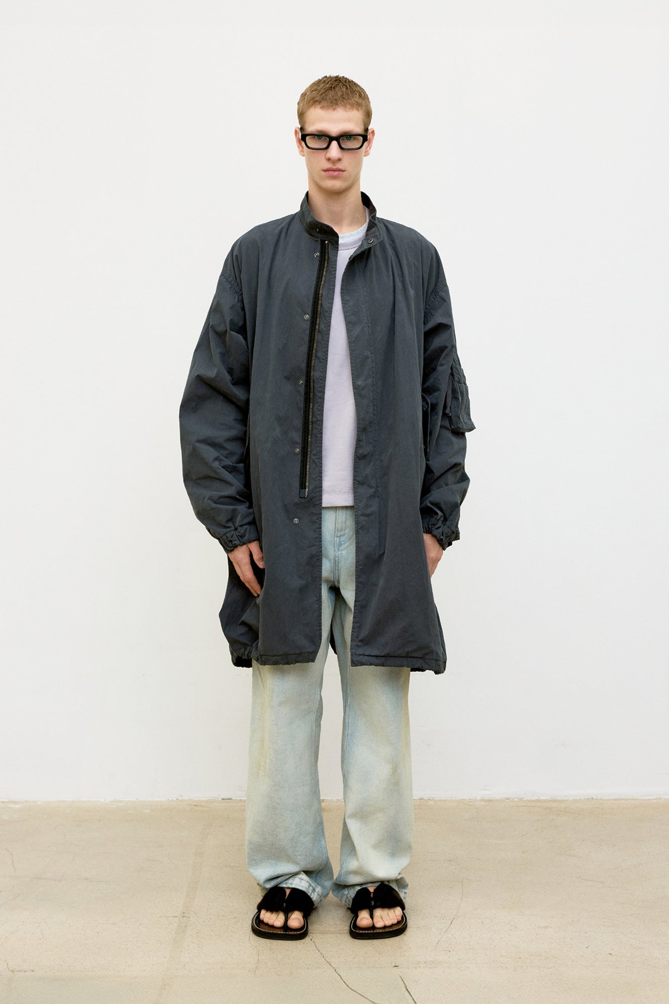 Coor - Garment Dyed Fishtail Parka (Washed Charcoal) product image 2 | TRAB K-Fashion Australia