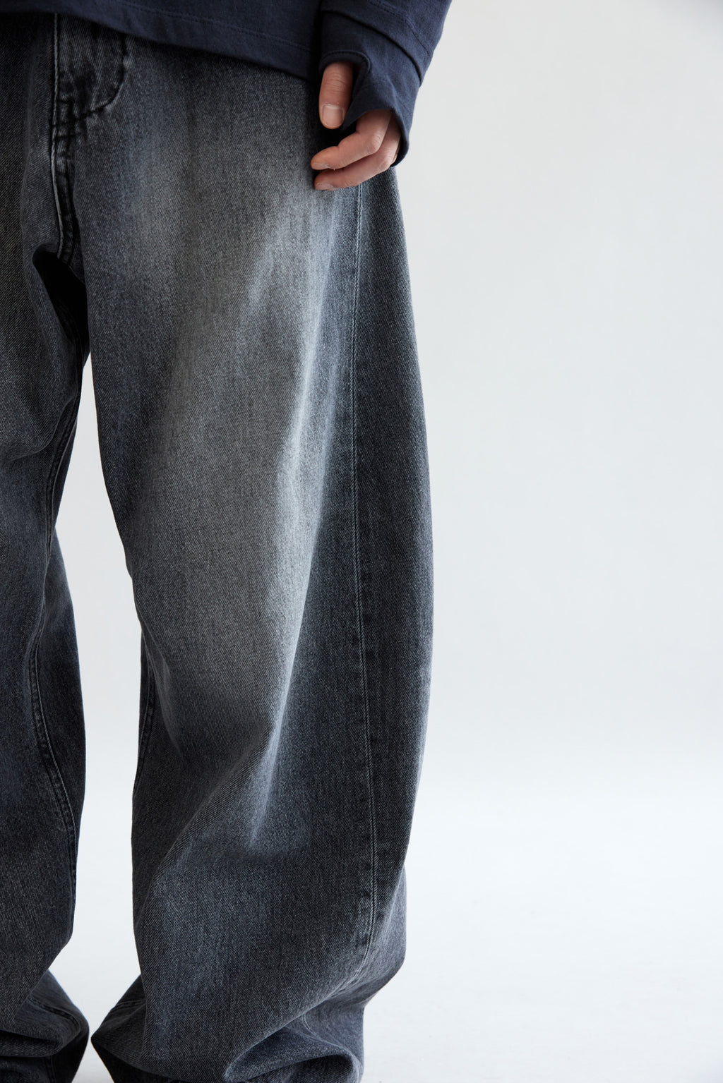 Hatchingroom - Wide Curve Jeans Washed (Black) product image 10 | TRAB K-Fashion Australia