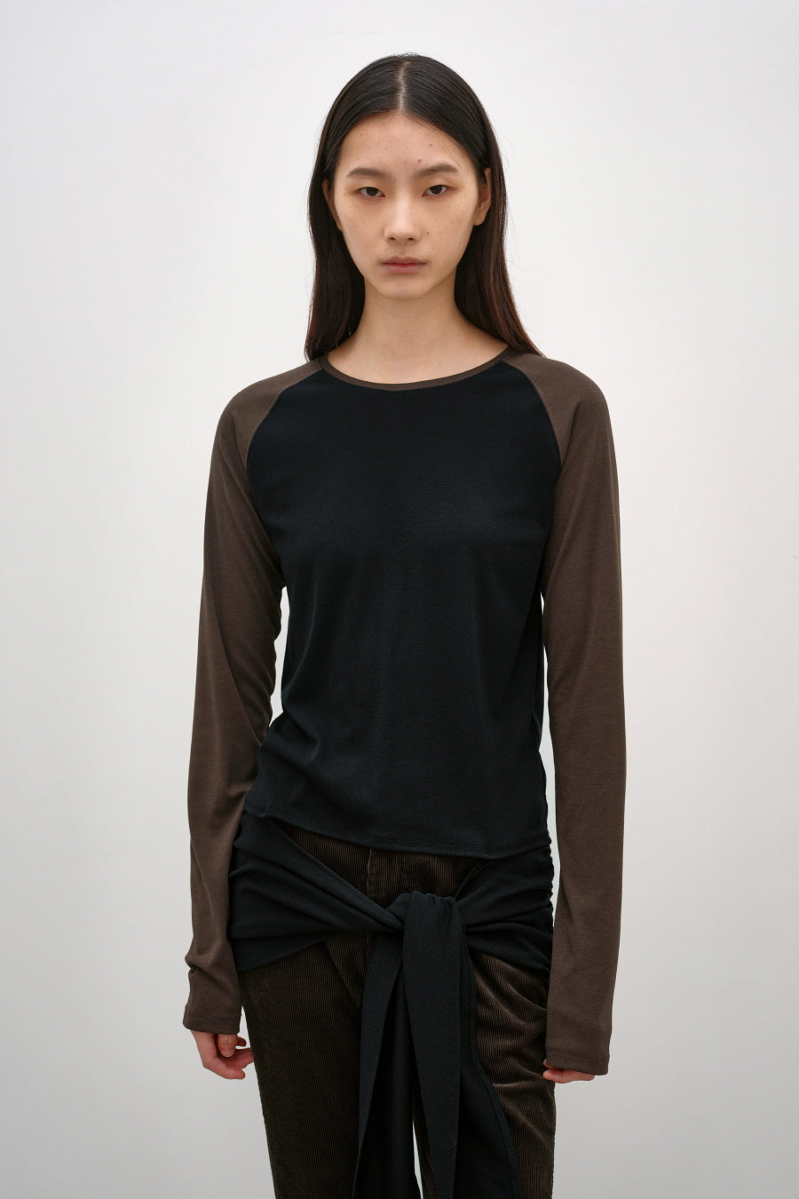 Insilence - Raglan Strap T-Shirt (Black) product image 1 | TRAB K-Fashion Australia