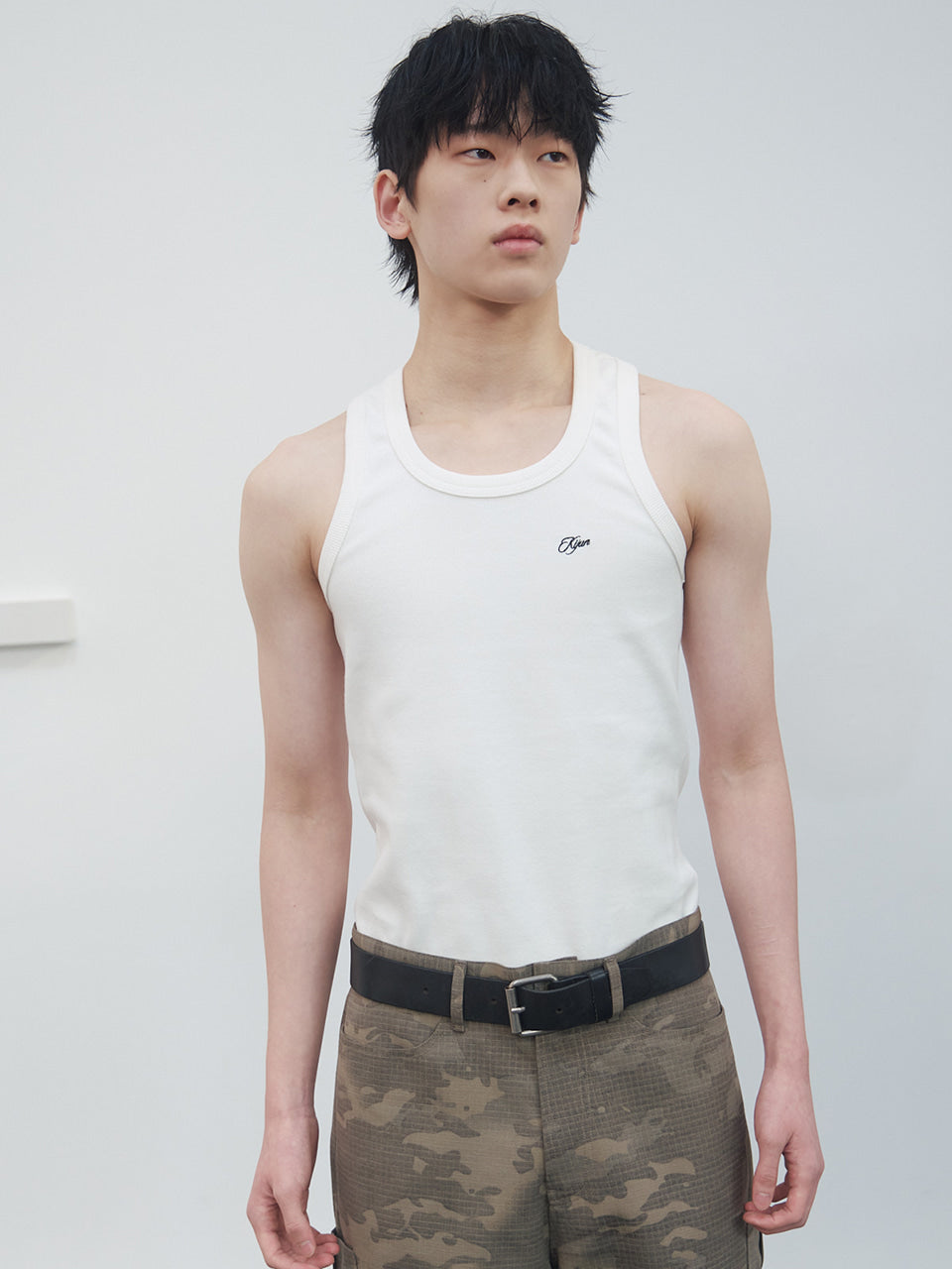 Kijun - Armour Fit Tank Top (Off-White) product image 1 | TRAB K-Fashion Australia
