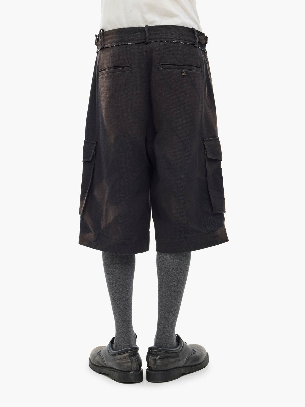 Jiyong Kim - Sun-Bleached Multi Pocket Half Trousers (Black) product image 6 | TRAB K-Fashion Australia