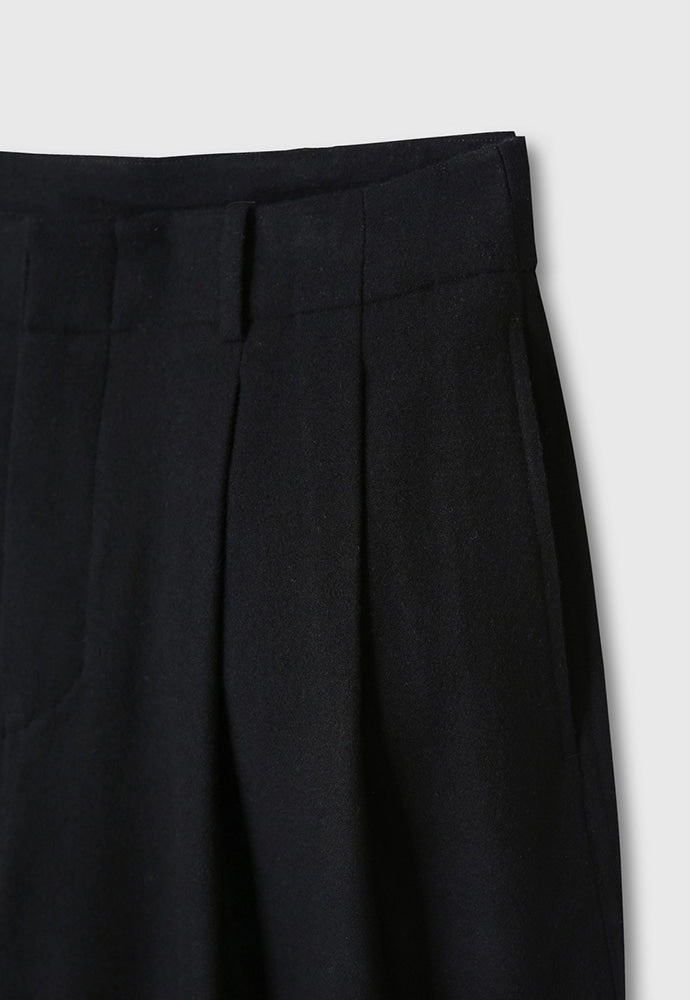 Tonywack - Virgin Wool Double-Pleats Wide Trousers (Black) product image 11 | TRAB K-Fashion Australia