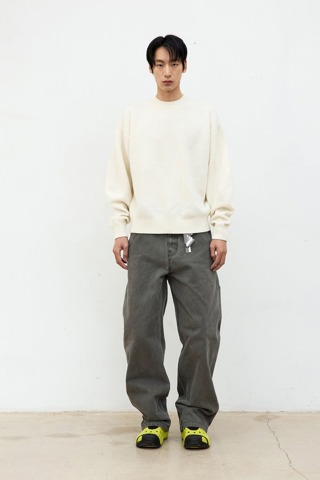 Coor - Wool Cropped Crewneck Sweater (Ivory) product image 2 | TRAB K-Fashion Australia
