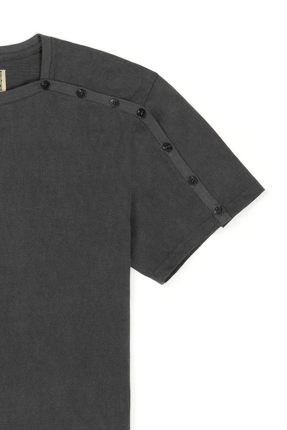 Ioedle - T-Shirt That Fastens (Charcoal) product image 6 | TRAB K-Fashion Australia