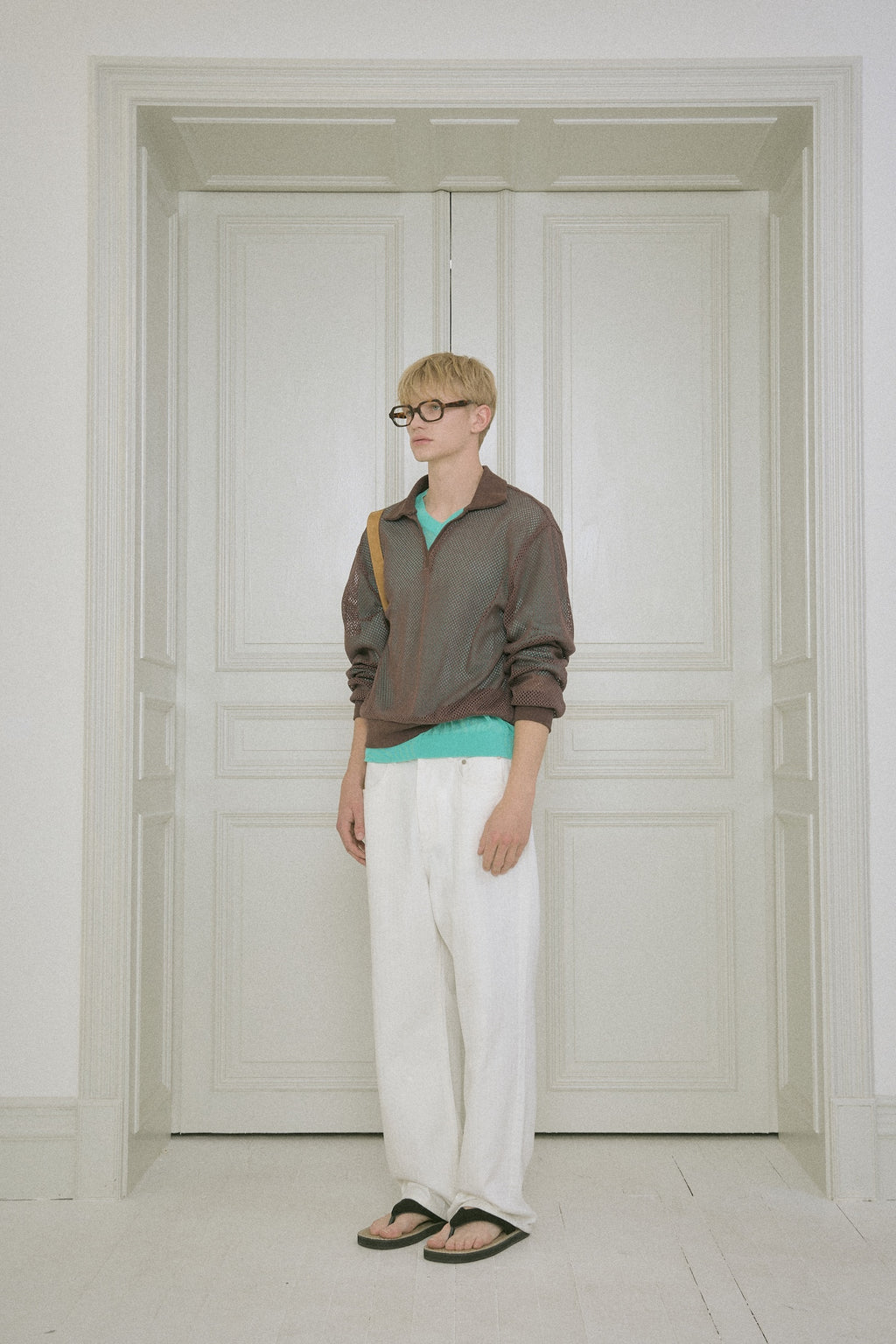 STU - Net V-Neck Collar Knit (Brown) product image 2 | TRAB K-Fashion Australia