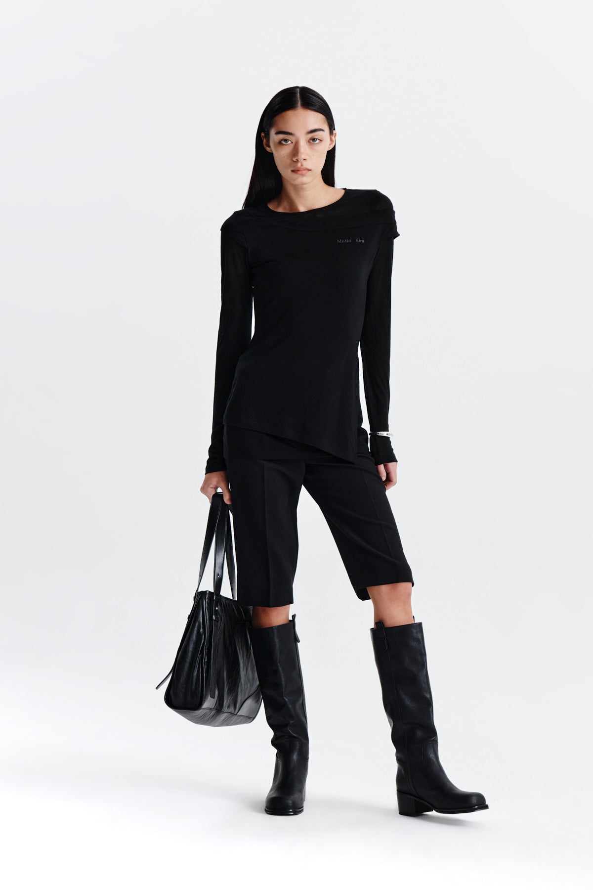 Matin Kim - Capri Slit Pants (Black) product image 8 | TRAB K-Fashion Australia