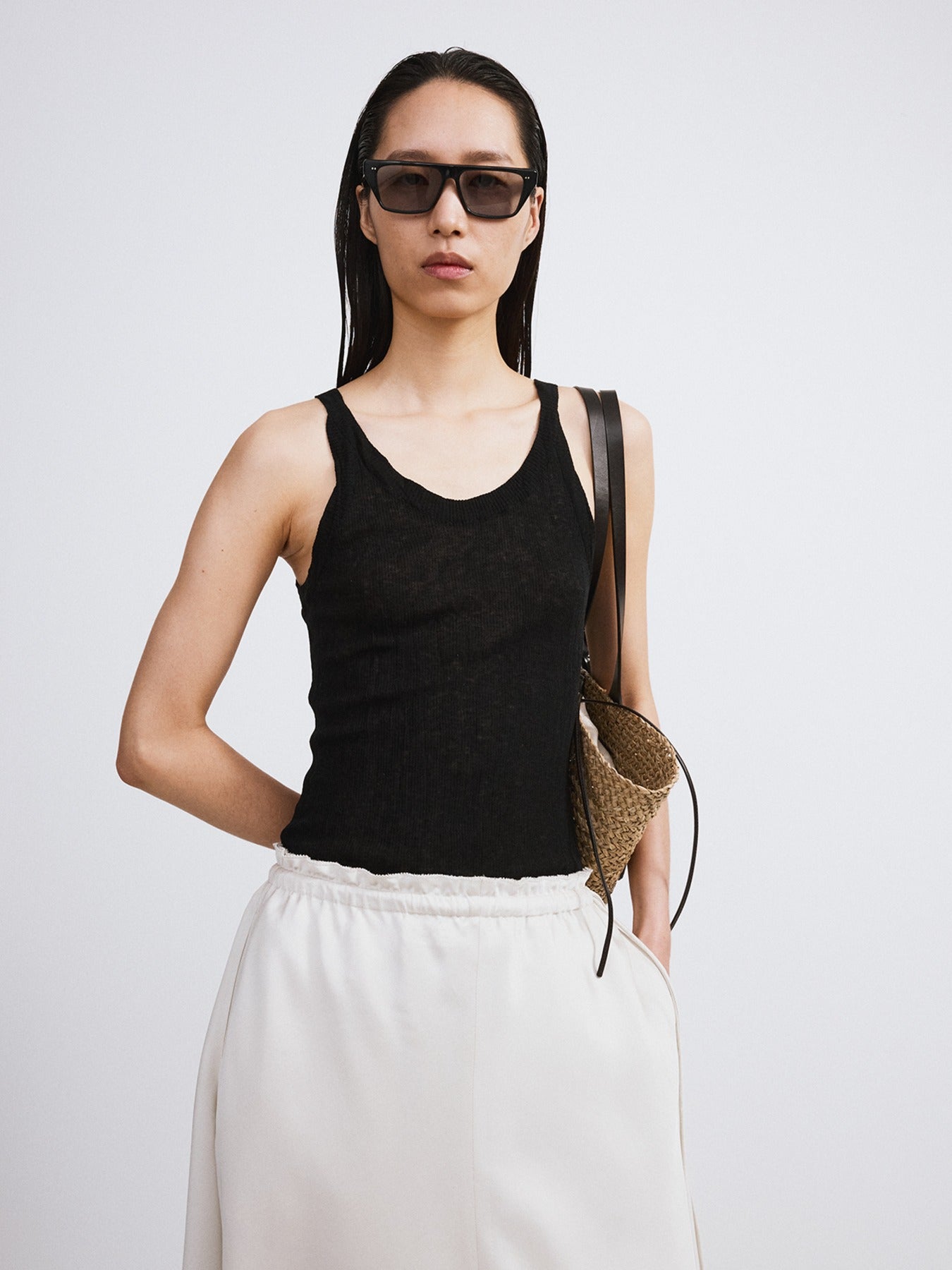 Recto - Crease Knit Tank Top (Black) product image 1 | TRAB K-Fashion Australia