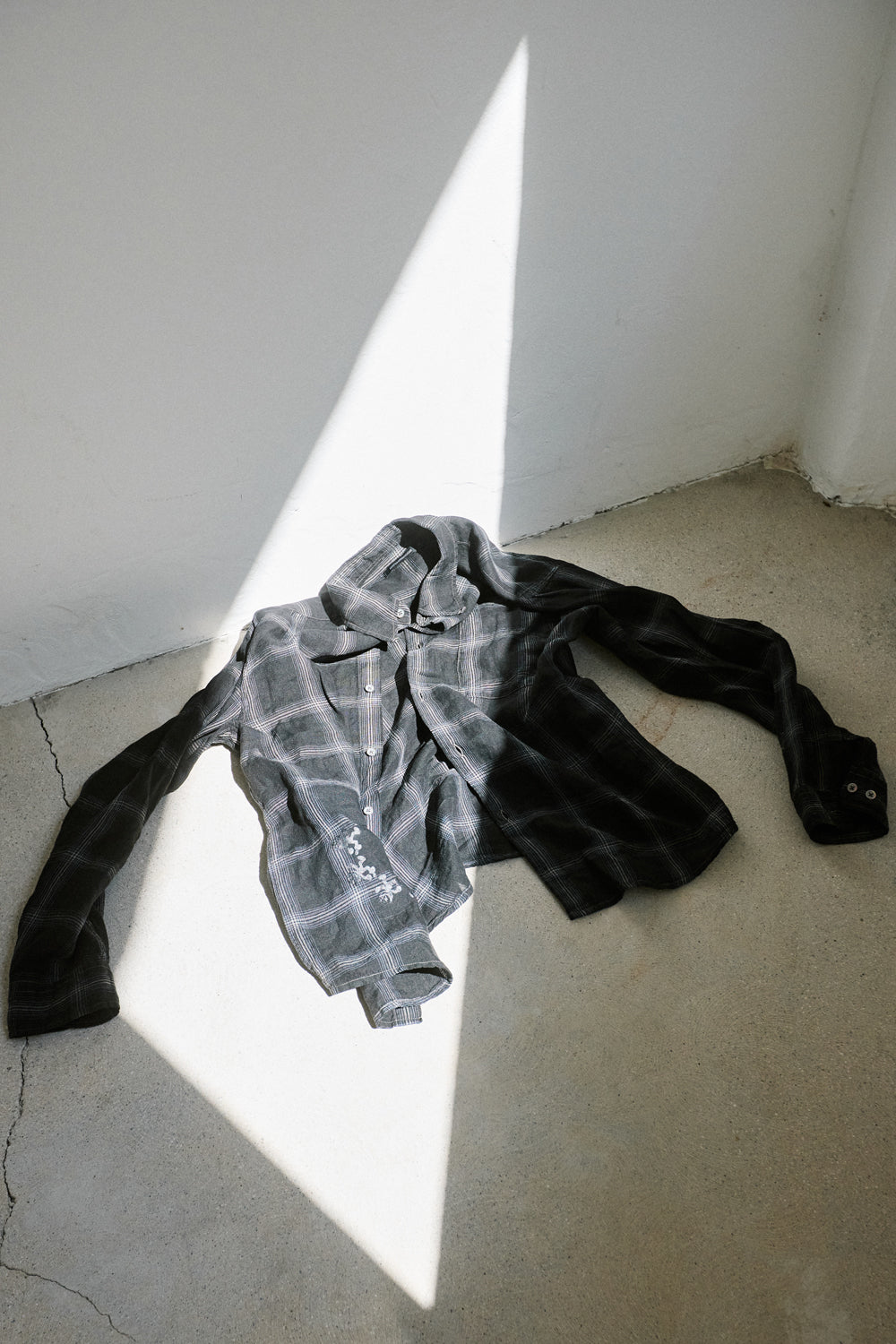 Hatchingroom - Felix Shirt Over Dyed Check Linen (Black) product image 11 | TRAB K-Fashion Australia